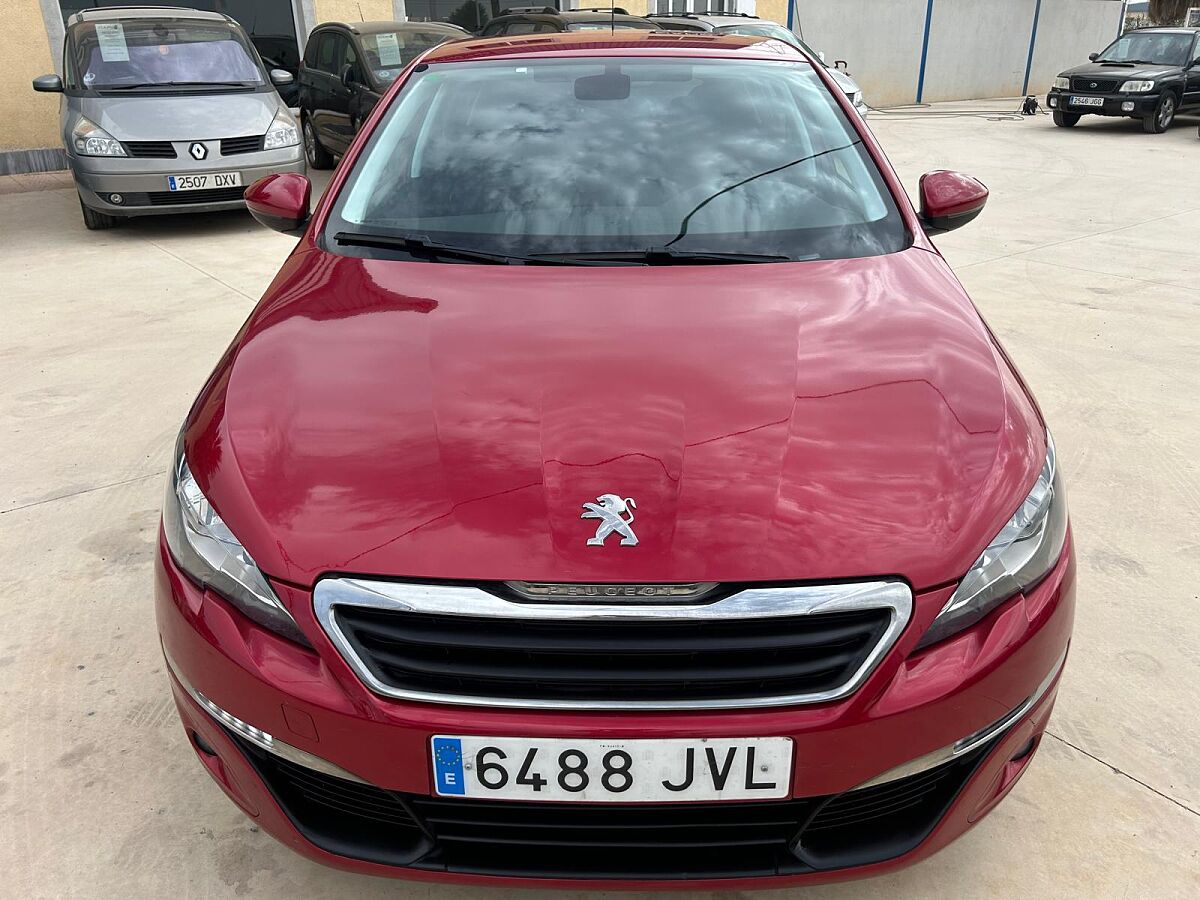 PEUGEOT 308 STYLE 1.2 E-THP AUTO SPANISH LHD IN SPAIN 86000 MILES SUPERB 2016